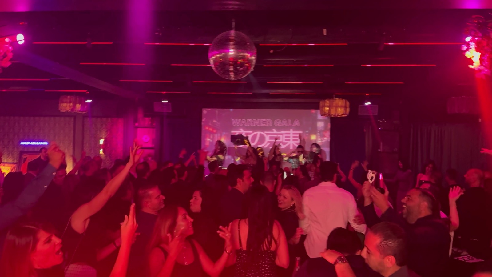 Nightlife & Club Shows